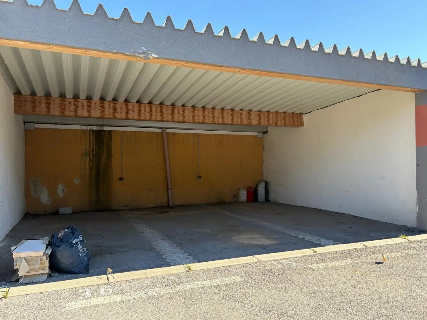 Stellplatz überdacht 3 x 15 m² (XA34, XA35, XA36) PROVISIONSFREI!!!