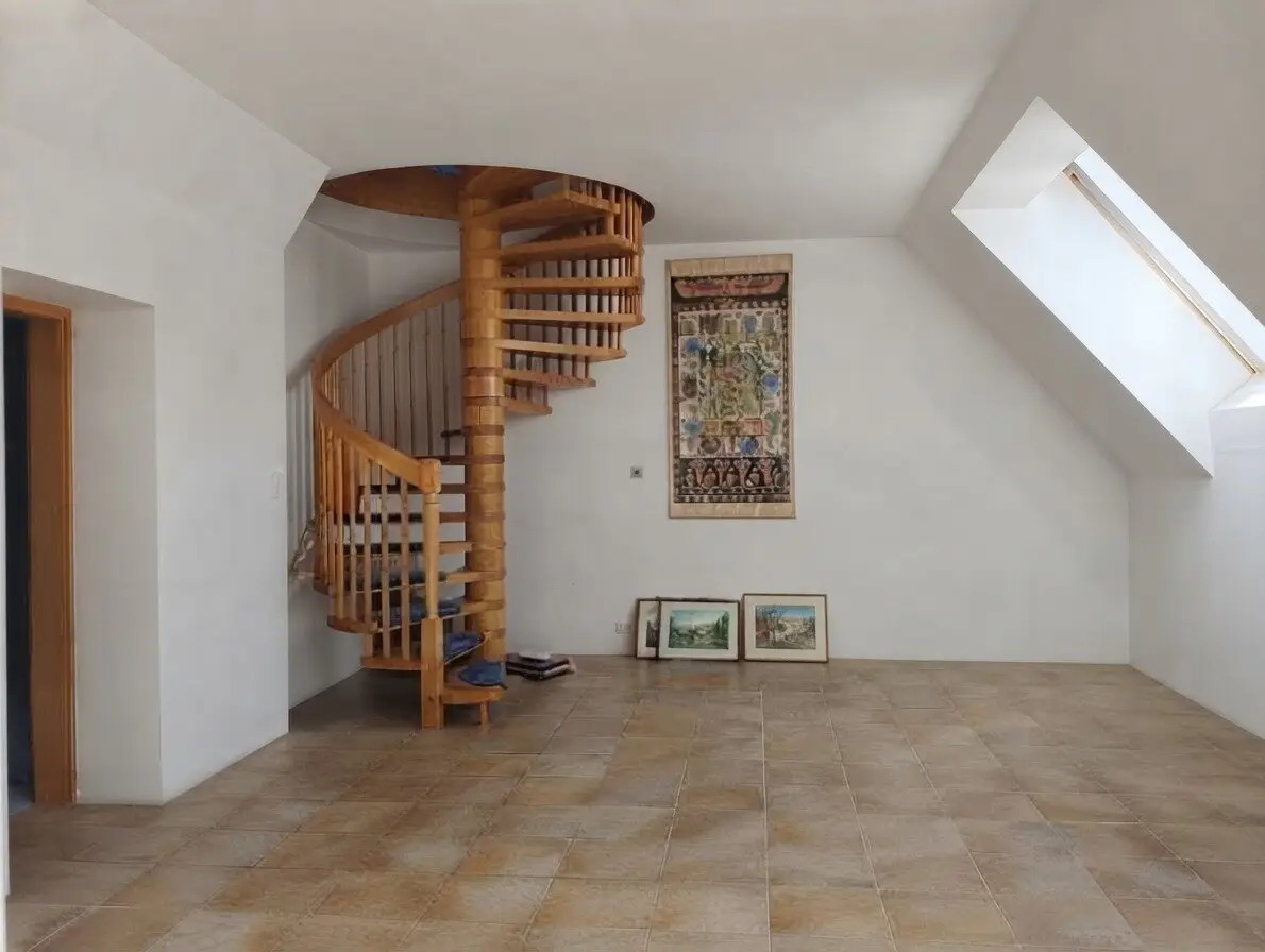 PREIS-CHANCE! 182 m² MAISONETTE-BÜRO MIT TERRASSE – 3 SCHLAFZIMMER, NUR CA. € 4.900/m²