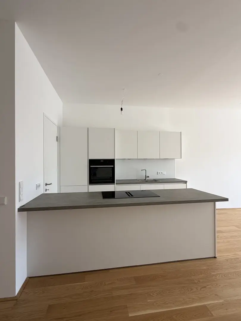 Wunderschöne, großzügige 2 Zimmerwohnung + Loggia + Balkon - NEUBAU - ERSTBEZUG - provisionsfrei