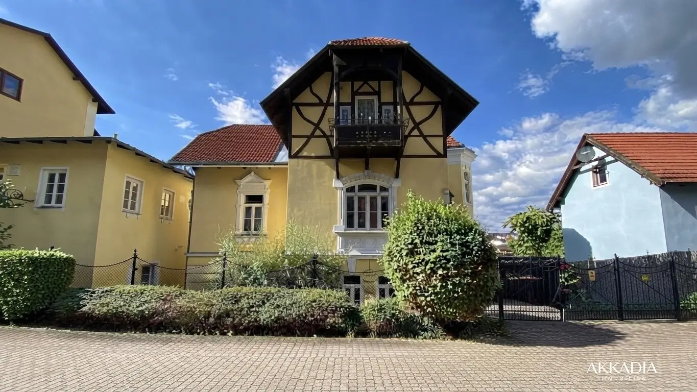 Traumhafte Jahrhundertwende-Villa in Toplage