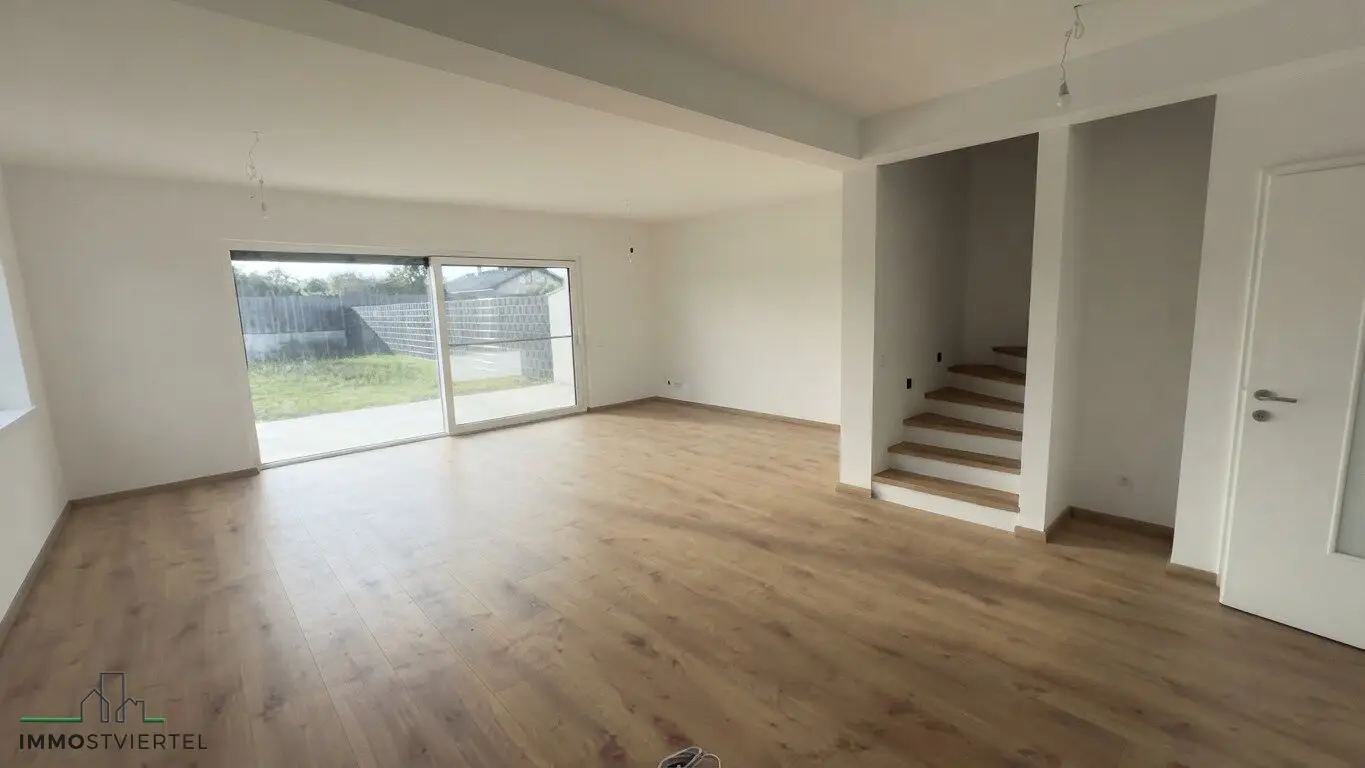 Neue schlüsselfertige Doppelhaushälften mit Carport in Kematen a.d.Ybbs!