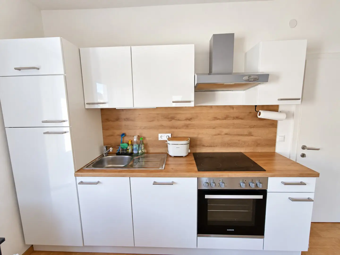 Charmante 2-Zimmer Wohnung mit Balkon und Parkplatz!