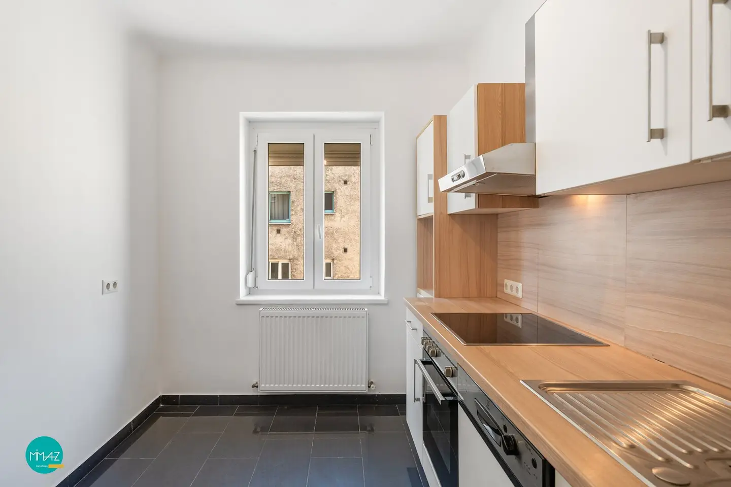 NEW PRICE! 2-ROOM APARTMENT I IDEAL FOR SINGLES / COUPLES OR INVESTORS