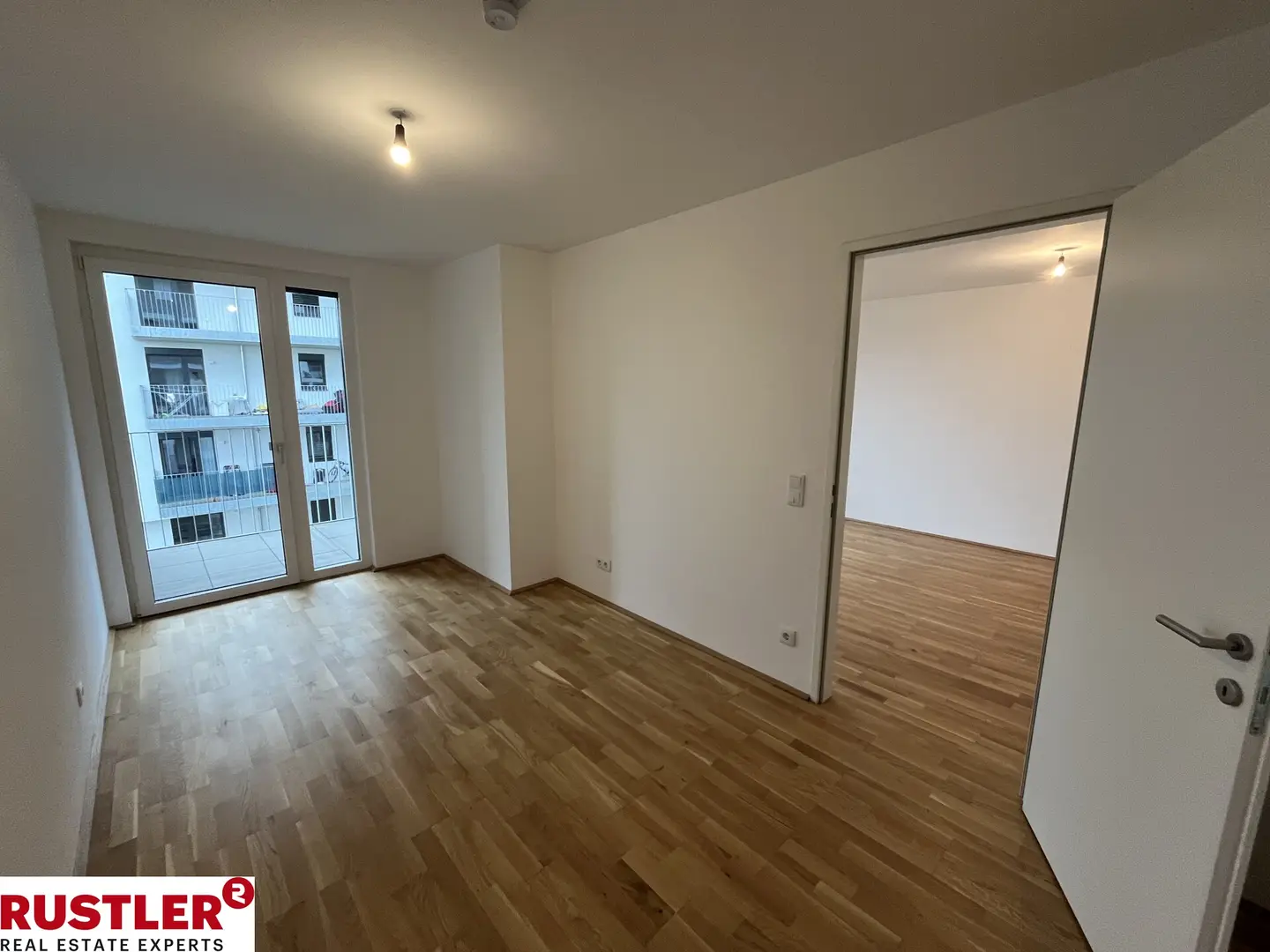 Neuwertige apartment from 2023 with balcony