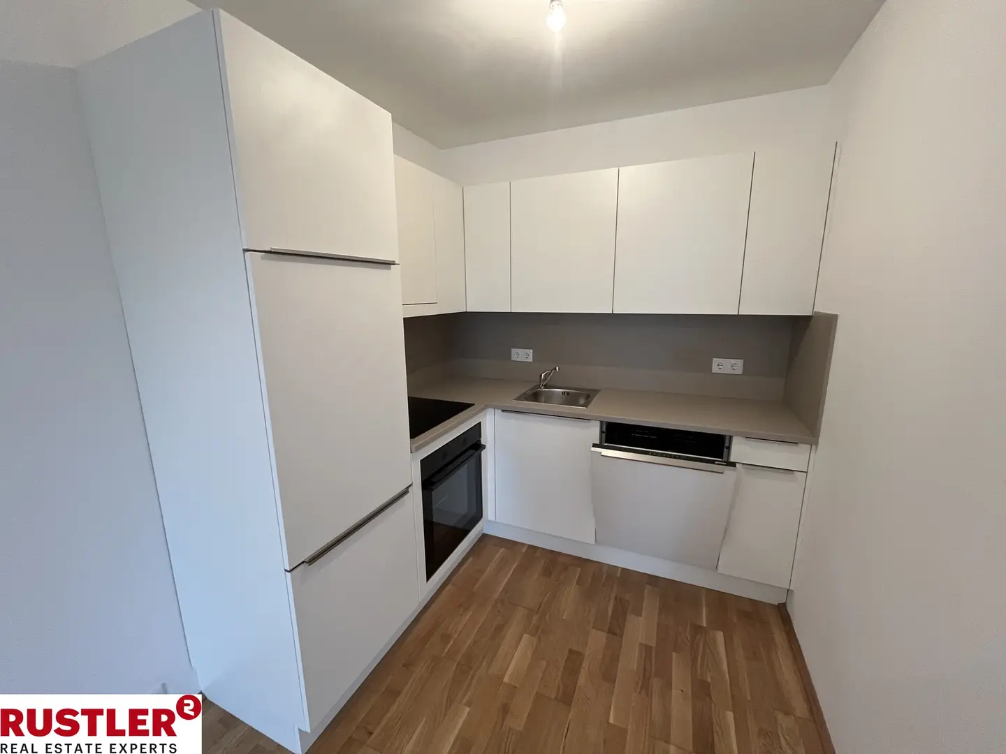 Neuwertige apartment from 2023 with balcony