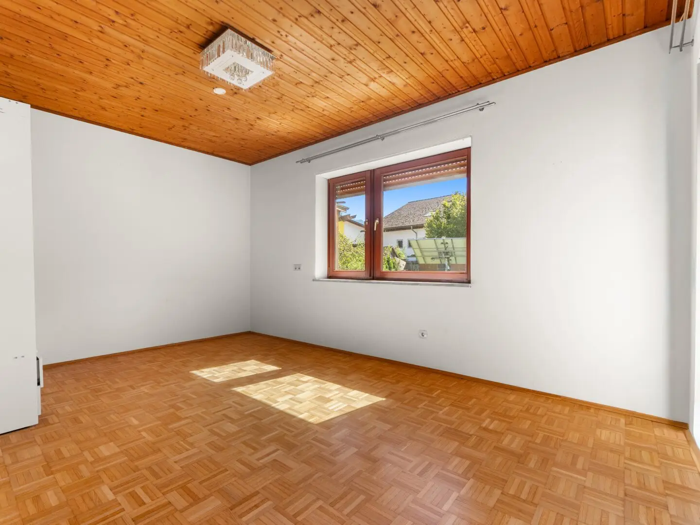 Single-family house with plenty of space and individual development potential in Görtschach