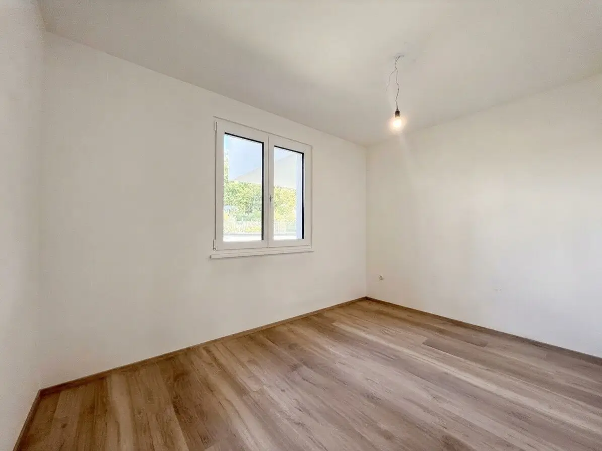 Bright 2-room apartment in Strebersdorf with large garden and terrace