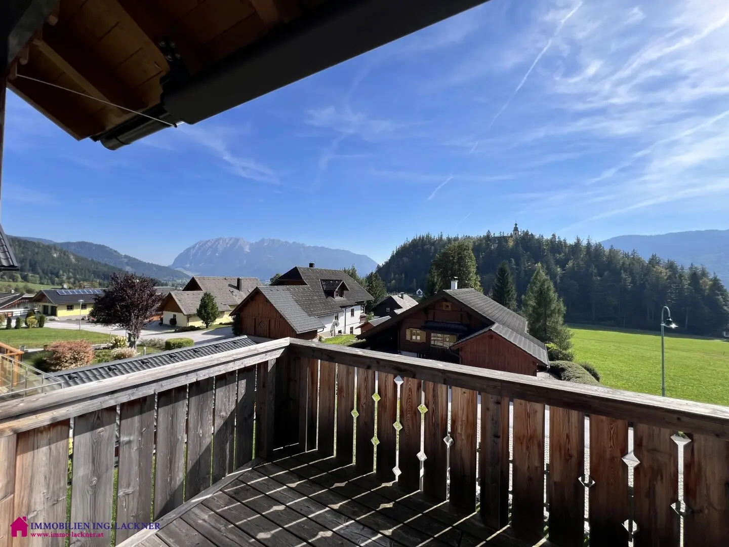 Besondere Wohnqualität in Bad Mitterndorf – neuwertige Wohnung mit schönem Ausblick, Südterrasse und eigenem Garten