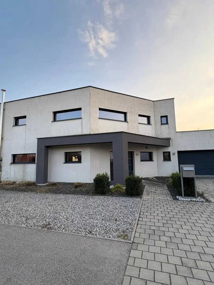Preis gesenkt!! Energieeffizientes Einfamilienhaus in ruhiger Lage