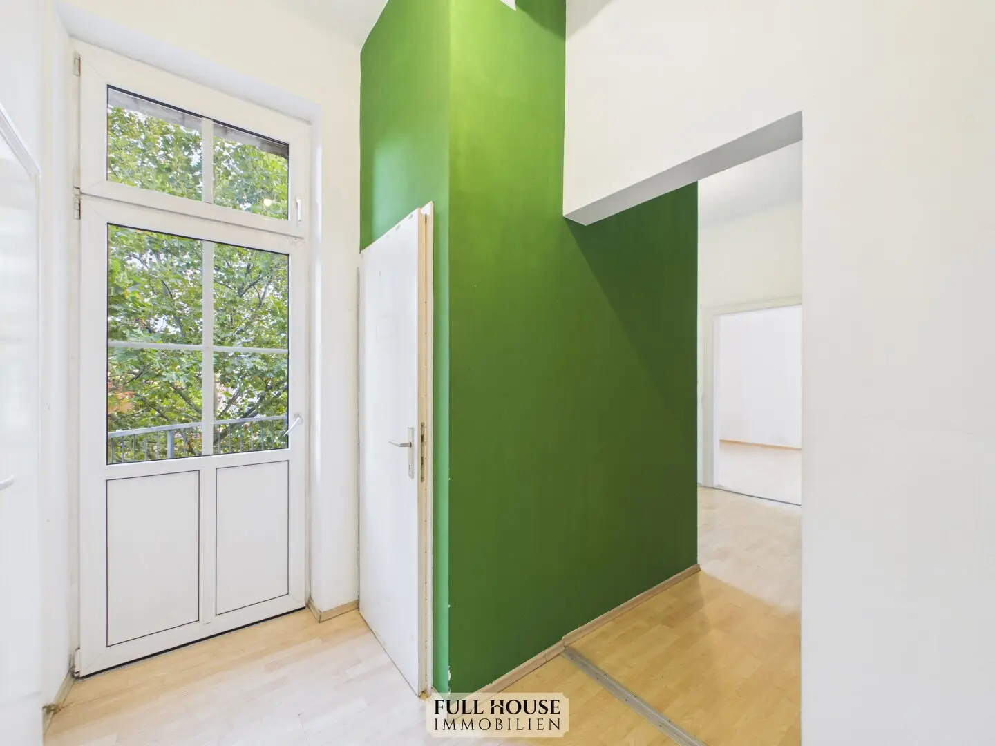 VIELSEITIGE 3-ZIMMER-WOHNUNG MIT BALKON | KURZZEITVERMIETUNG MÖGLICH