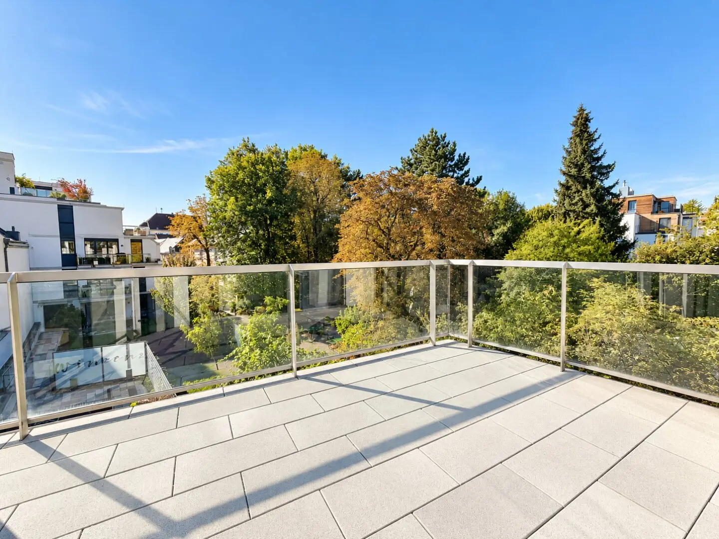 Dreamlike 4-room apartment with terrace and balcony in 1190 Vienna
