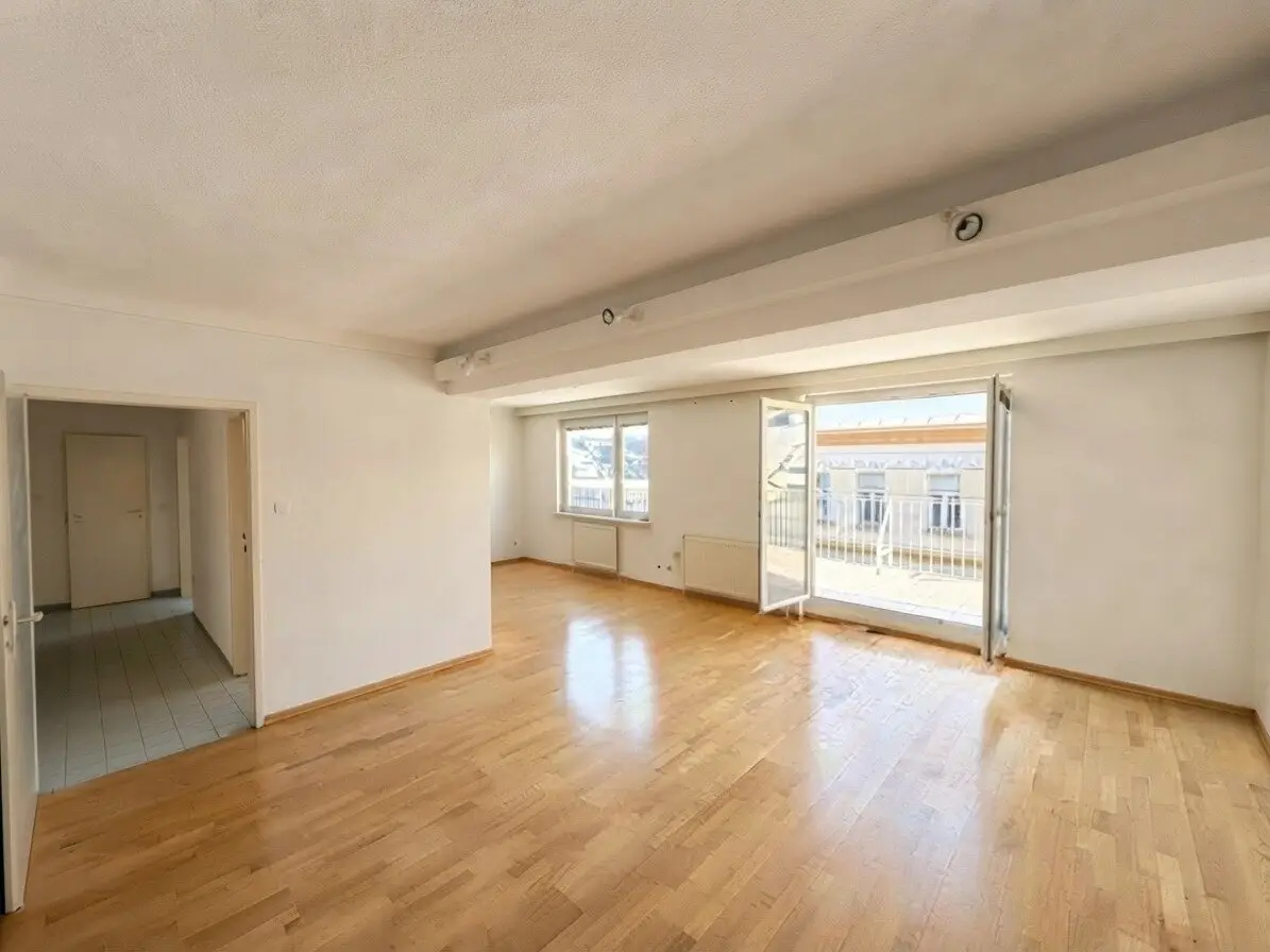 Living with a wide view – Attractive 2 to 3 room roof terrace apartment in 1070