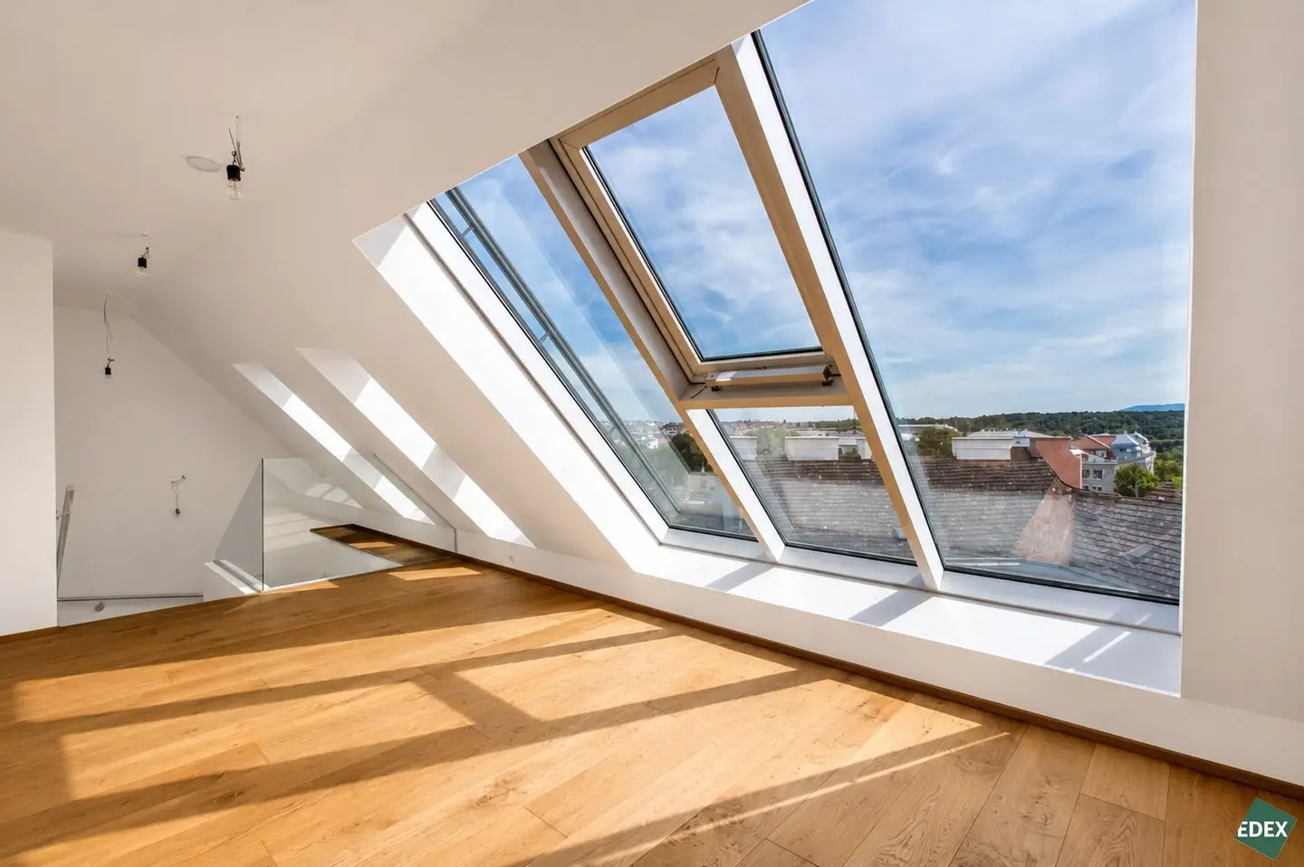Exclusive penthouse maisonette with two terraces and view over Vienna – near Schönbrunn