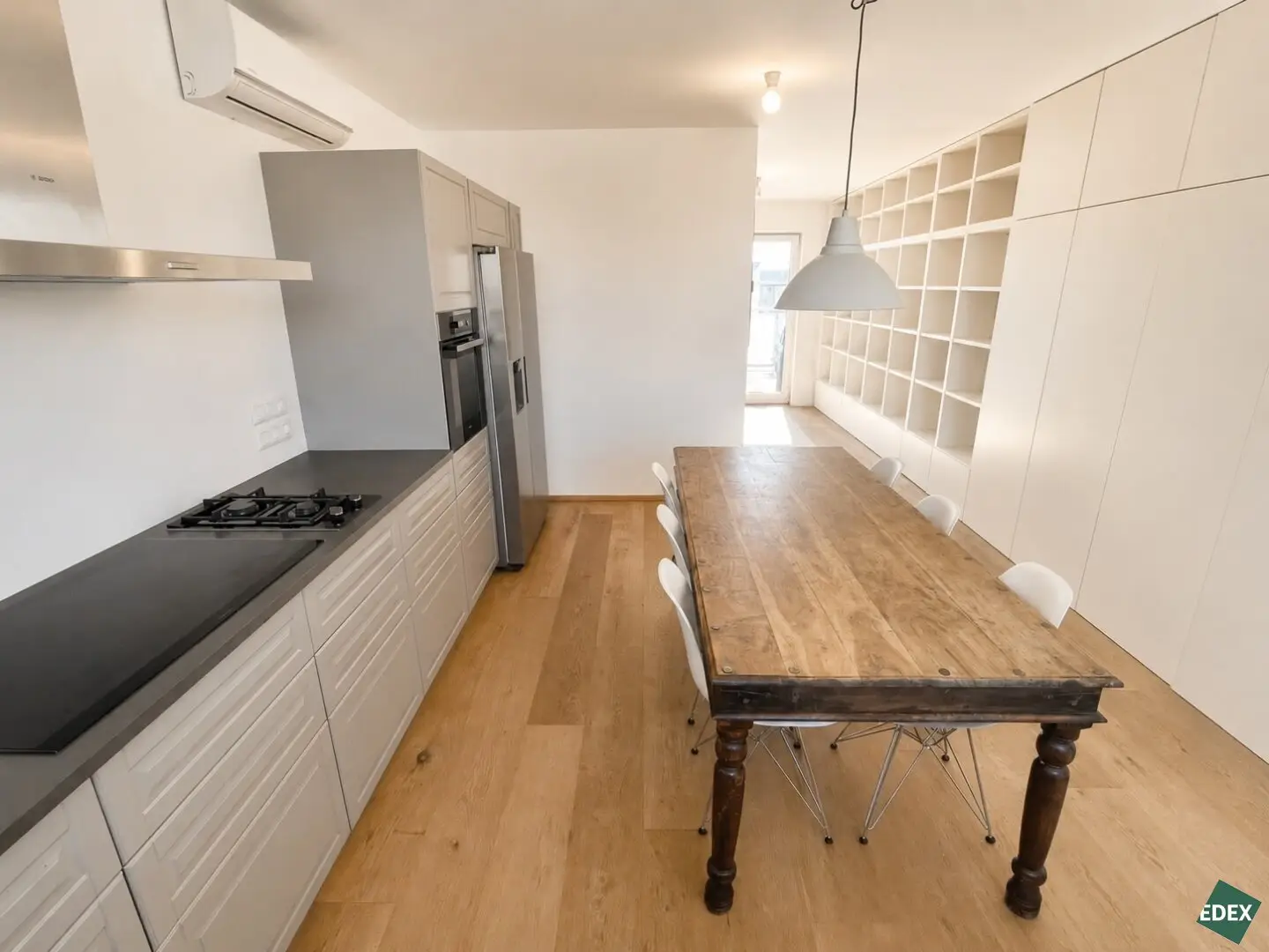 Exclusive penthouse maisonette with two terraces and view over Vienna – near Schönbrunn