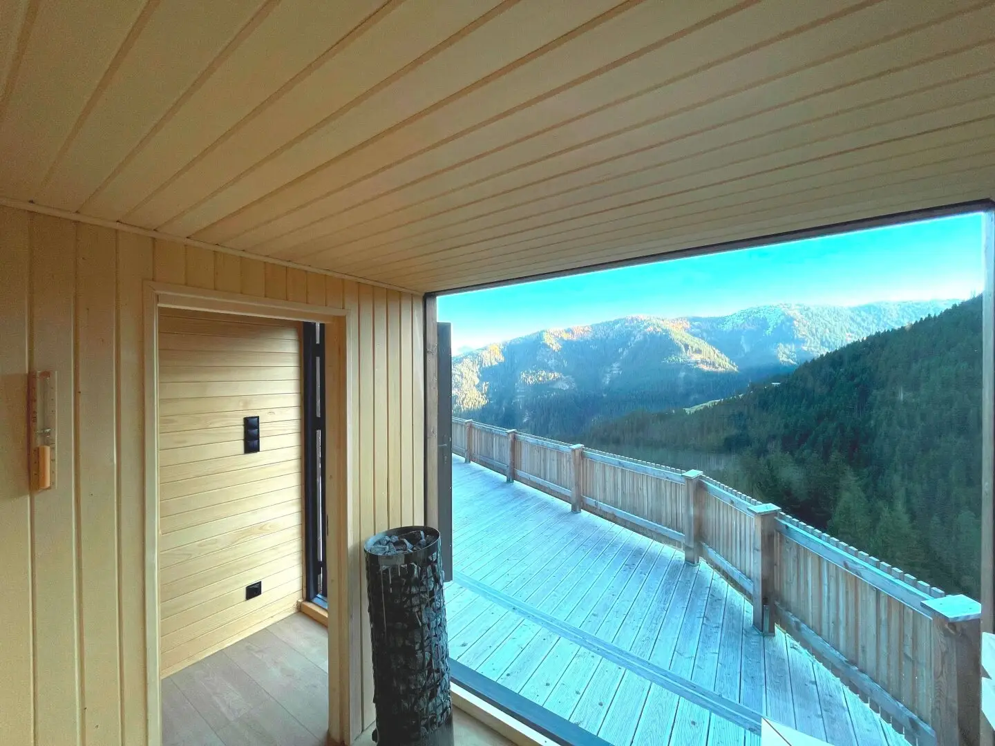 Luxus-Almchalet in Alleinlage – Sauna, Hot-Tub & Panorama über den Kitzbüheler Alpen