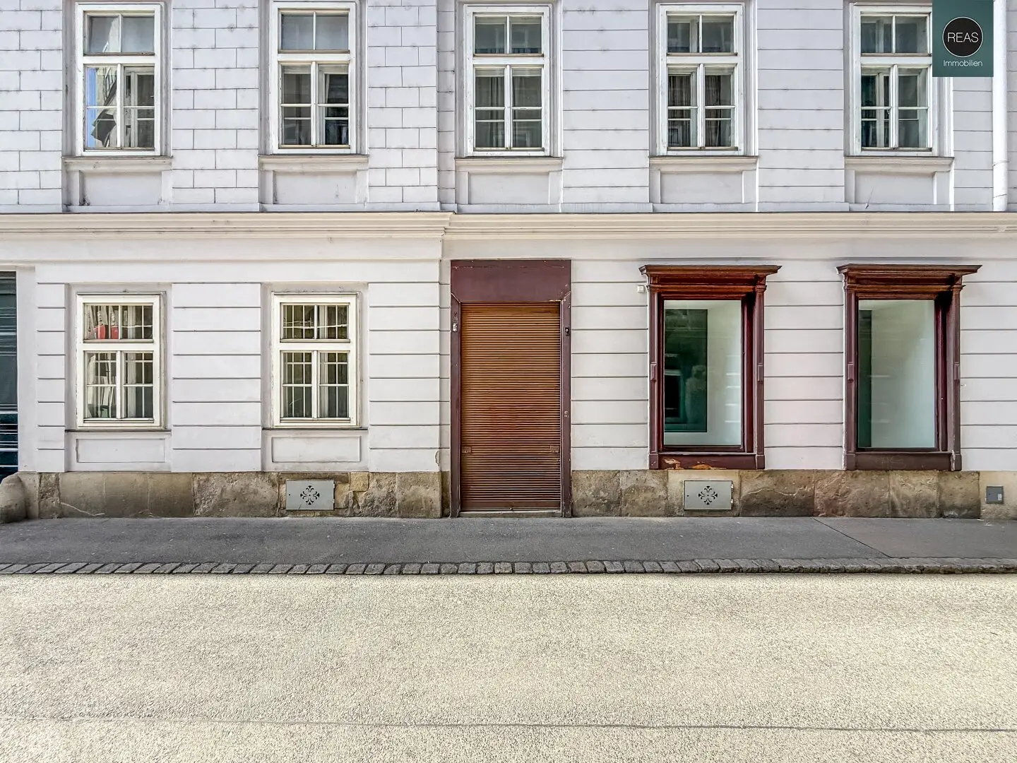 Erstbezug: Wunderschön renoviertes Gewerbeobjekt in bester Zentrumslage!