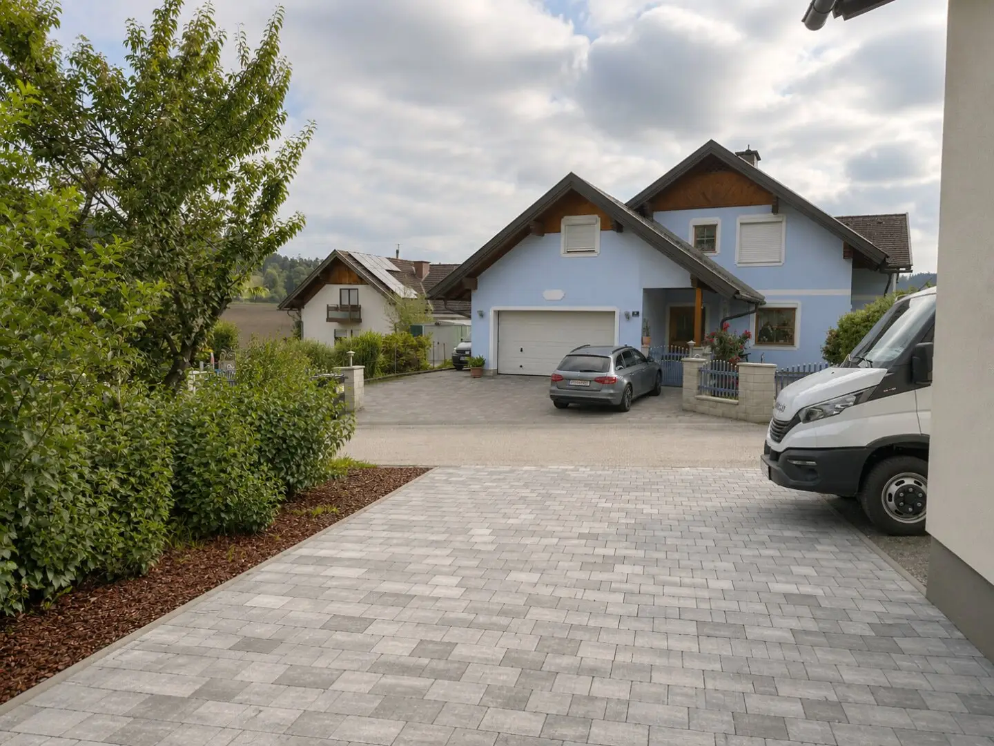 Newly renovated bungalow in sought-after residential location – Modern living in St. Veit an der Glan
