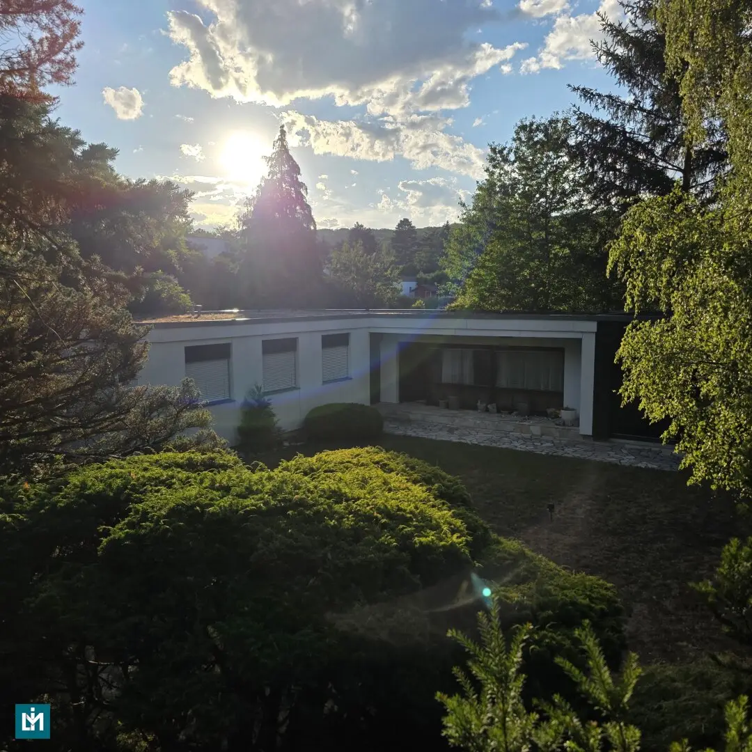Living in the green with leisure oasis