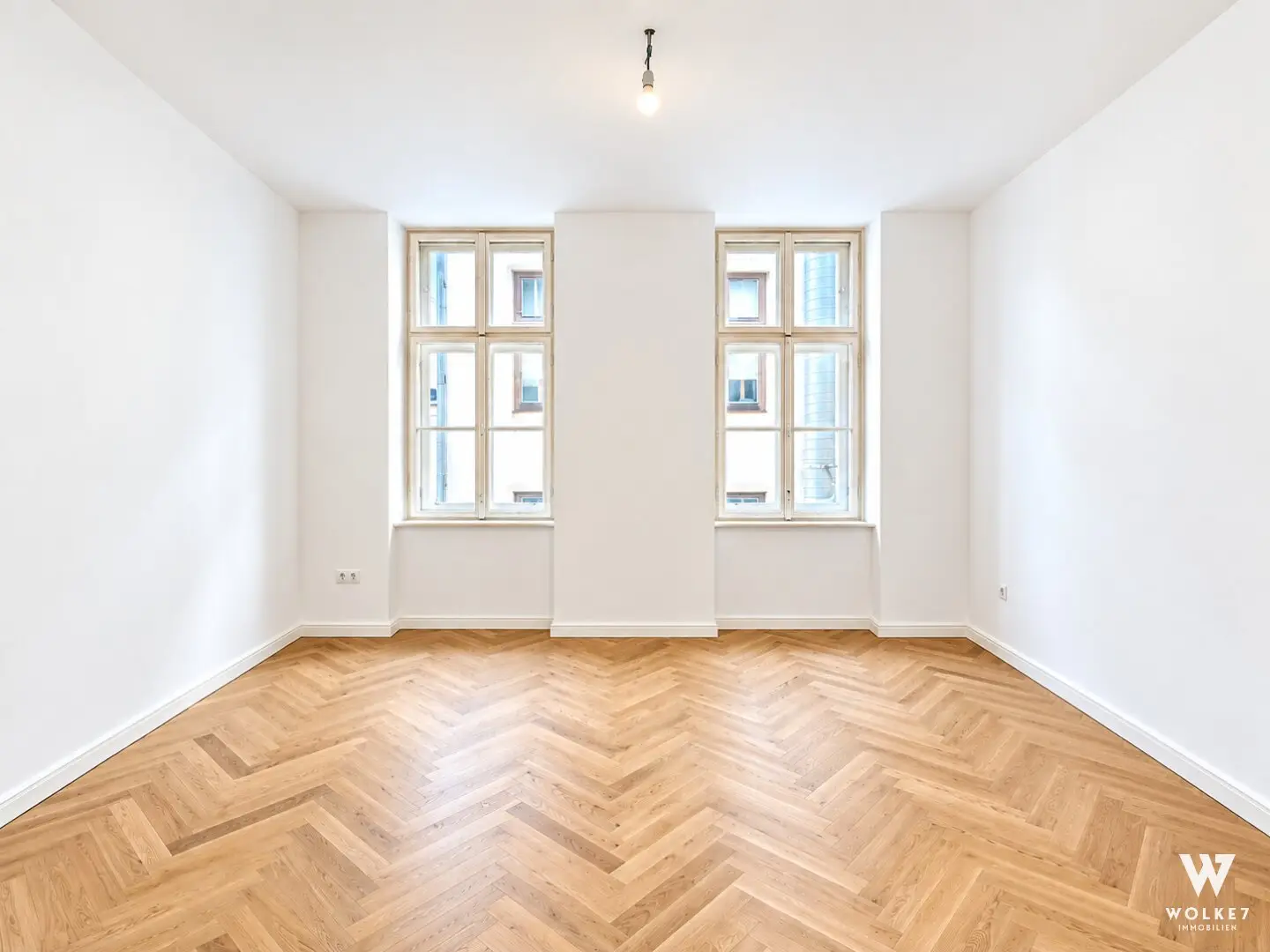 Design trifft Altbaucharme | 2 Zimmer | Fußbodenheizung | Erstbezug nach Generalsanierung