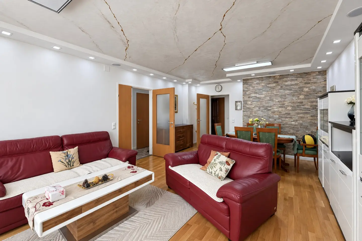 3-room apartment with balcony | Car parking space included in purchase price