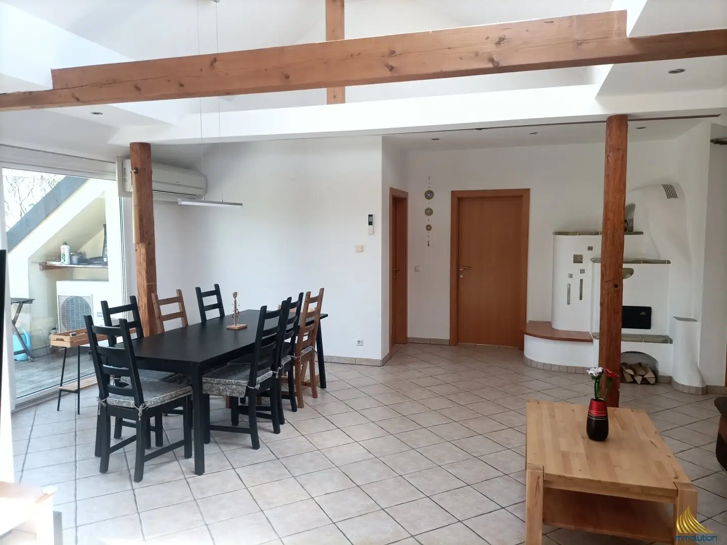 Light flooded living with a special feel-good factor