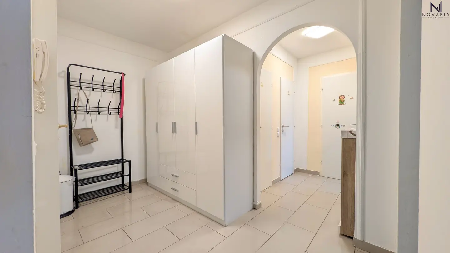 Attractive 2-room apartment with separate kitchen