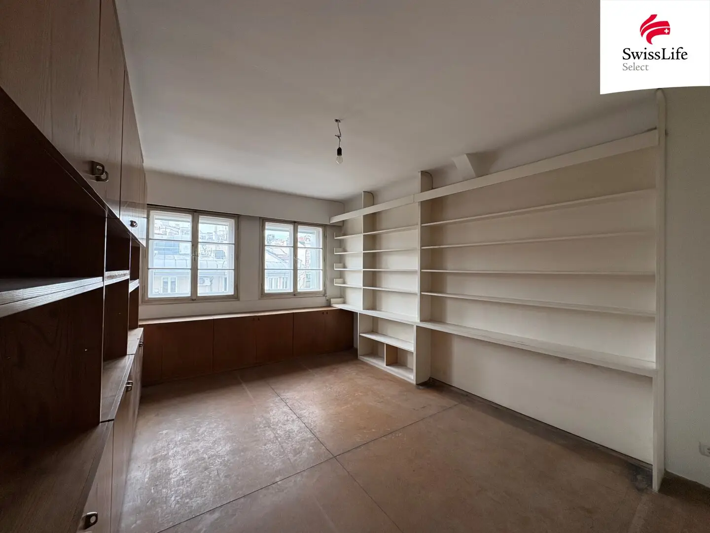 Sanierungsbedürftige Dachgeschosswohnung | 5 Zimmer | Nahe U4 Pilgramgasse