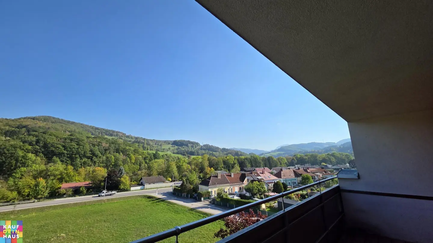 PROVISIONSFREIE GEFÖRDERTE 2- ZIMMERWOHNUNG mit LOGGIA
