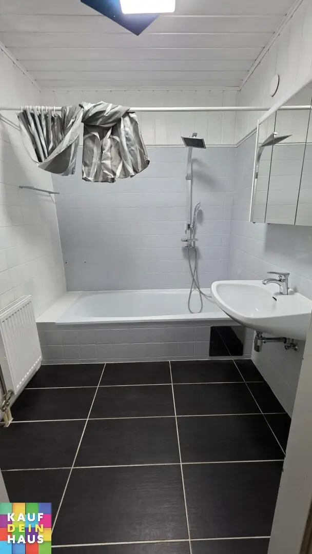 PROVISIONSFREIE GEFÖRDERTE 2- ZIMMERWOHNUNG mit LOGGIA