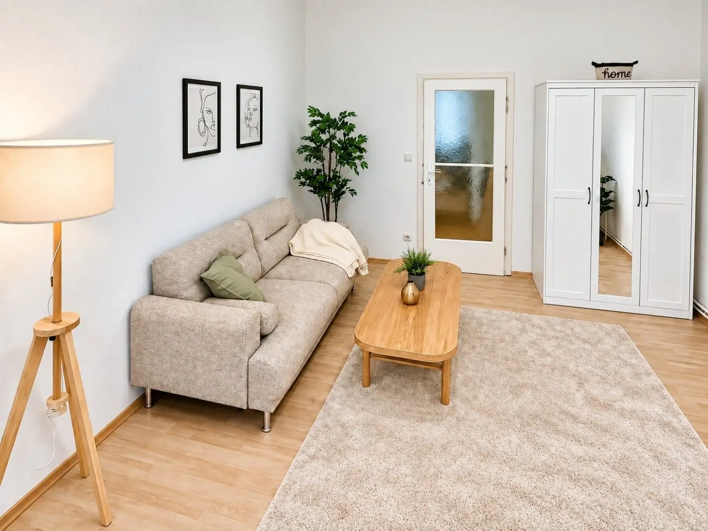 Small, fine, in the middle of Graz – furnished apartment near Augarten