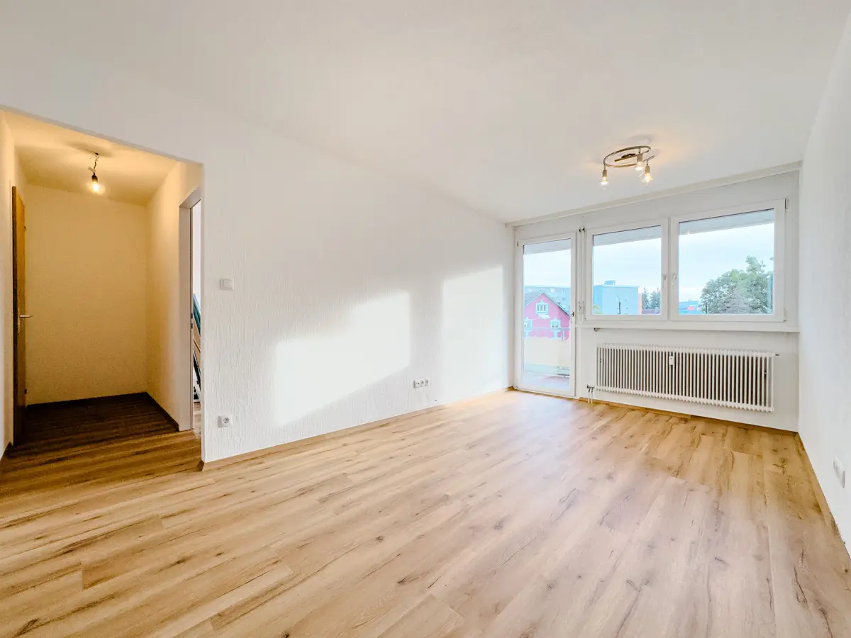 Neu renovierte Wohnung mit Terrasse in Seenähe
