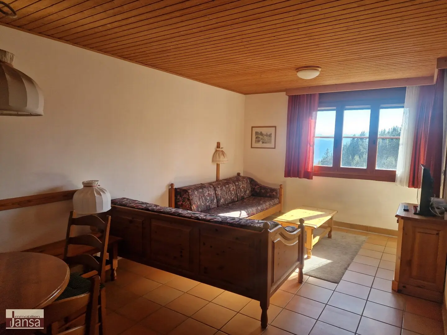Der Berg ruft ! Sonnige 2-Zimmerferienwohnung auf der Kanzelhöhe