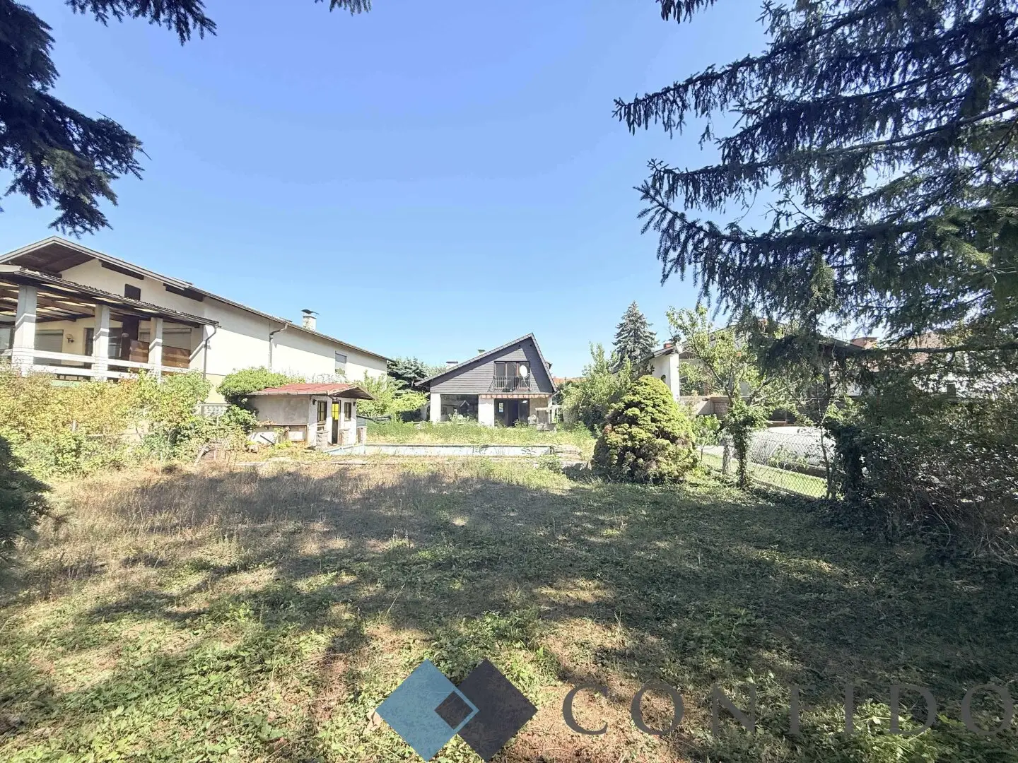 NAHE SEESCHLACHT Langenzersdorf - House in need of renovation in great location on leased land