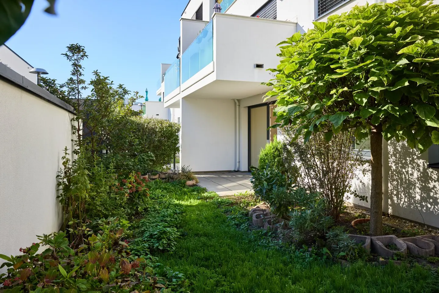 3 Zi Gartenwohnung in Grünruhelage (S-Bahn Liesing Nähe)