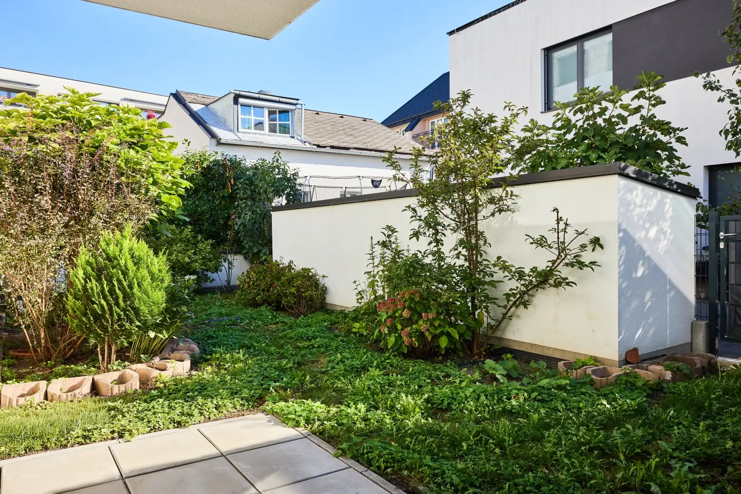 3 Zi Gartenwohnung in Grünruhelage (S-Bahn Liesing Nähe)