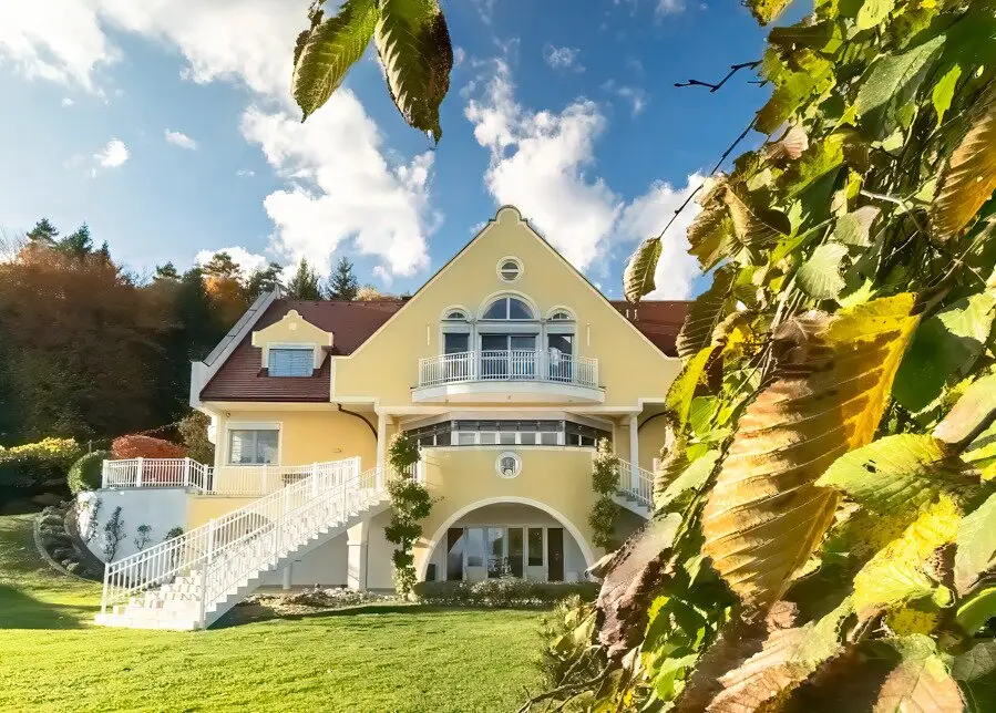 Luxury villa, chalet, pool, wine cellar, agriculture and 7 hectares of natural idyll near Deutschlandsberg