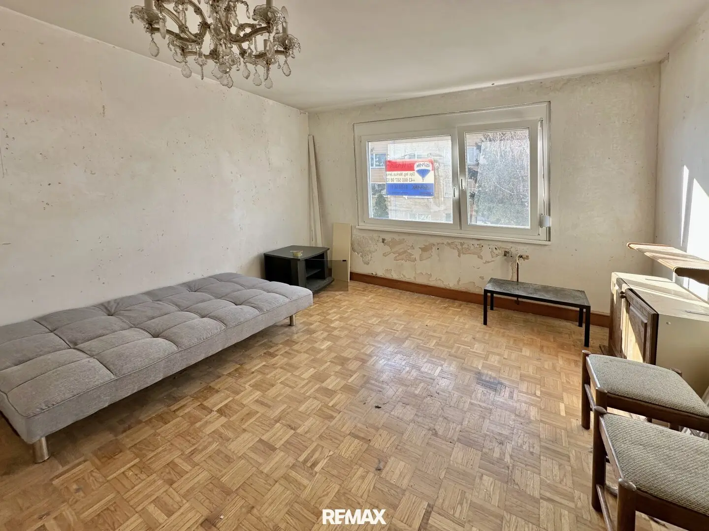 Renovierungs-Chance! 2-Zimmer-Wohnung mit guter Infrastruktur