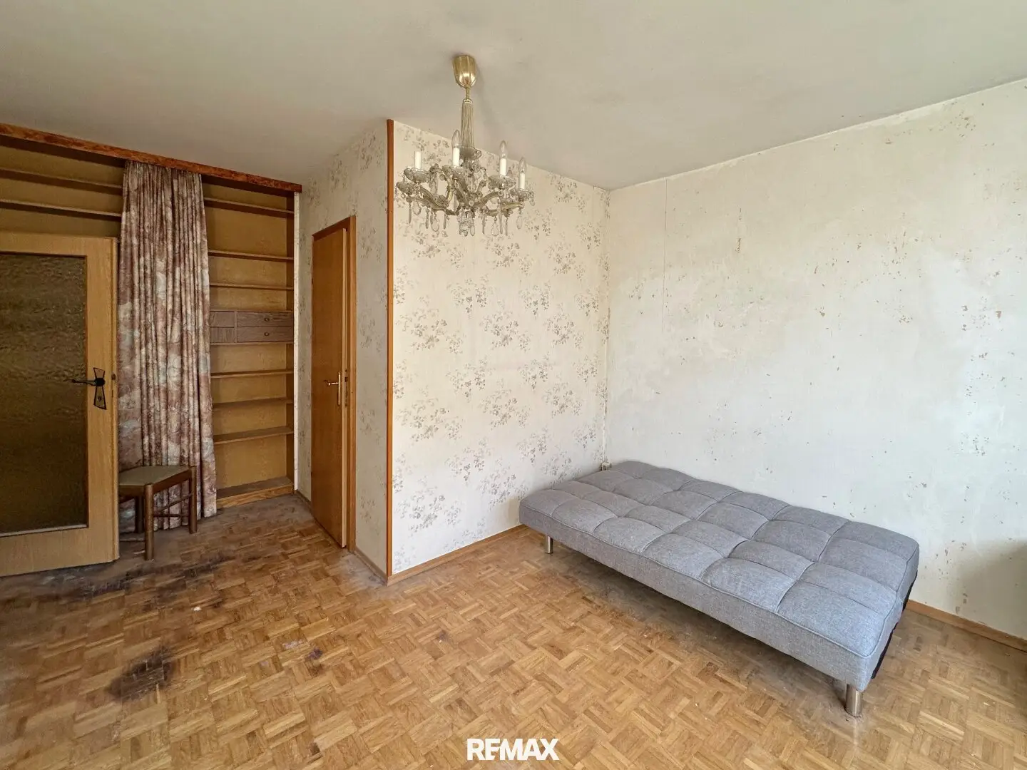 Renovation opportunity! 2-room apartment with good infrastructure