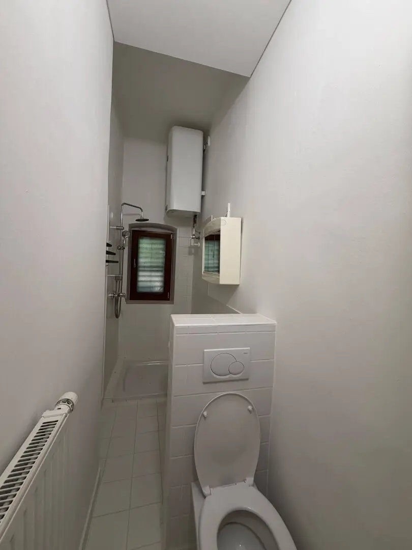 Sanierte Altbauwohnung in Pöllau! 81,5 m² im Hochparterre mit hohen Räumen, alten Holzböden und Flügeltüren