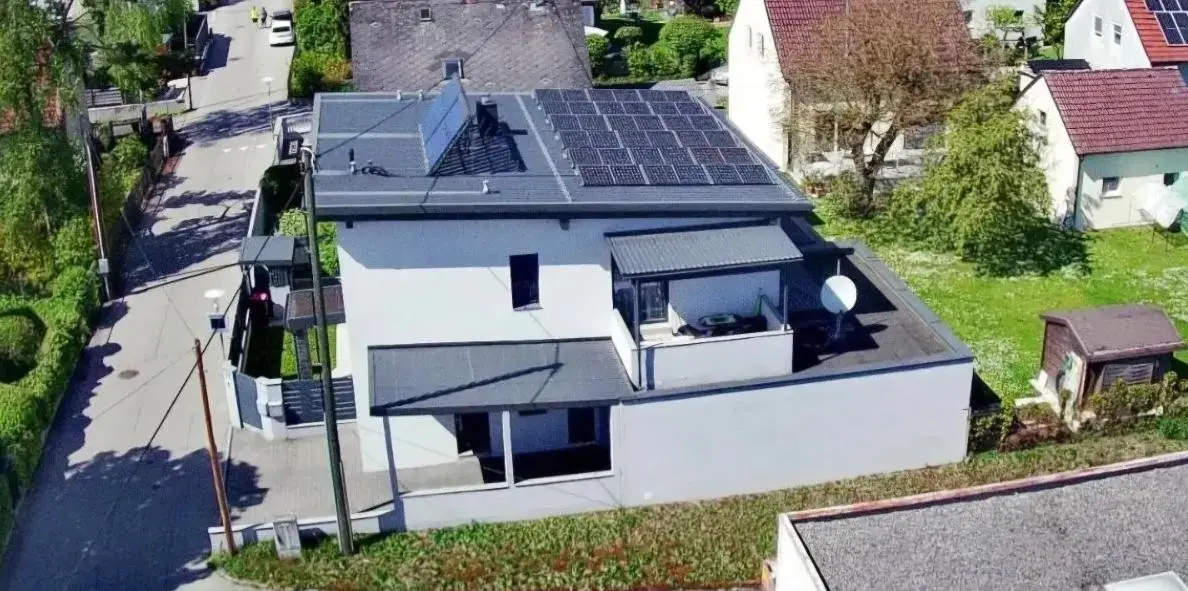 Versatile apartment with terrace and photovoltaic system