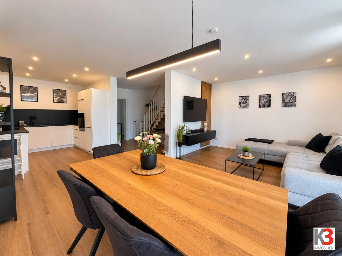 Two Semi-detached Houses – double possibilities