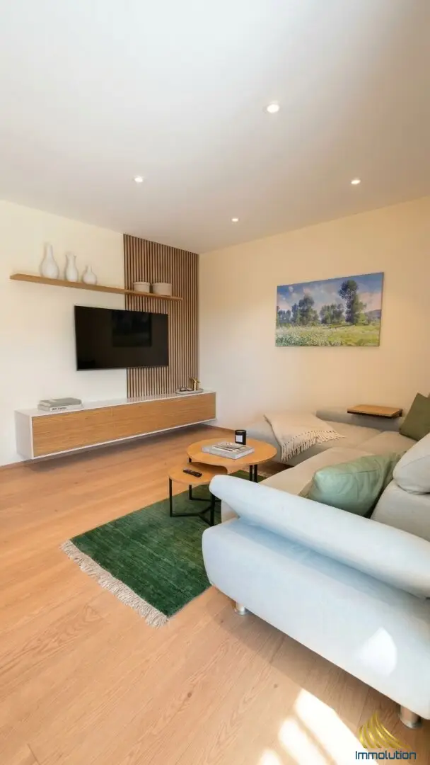 Neuwertige Doppelhaushälfte in Vorchdorf – Eigengarten, Südterrasse &amp; Luftwärmepumpe | € 529.000