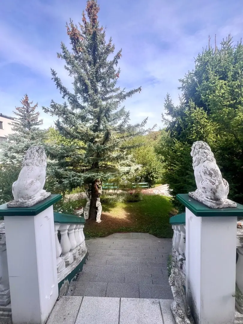 RARITÄT IN PURKERSDORF! Jugendstilvilla auf 1.423 m² Grund + zusätzliches Baupotenzial.