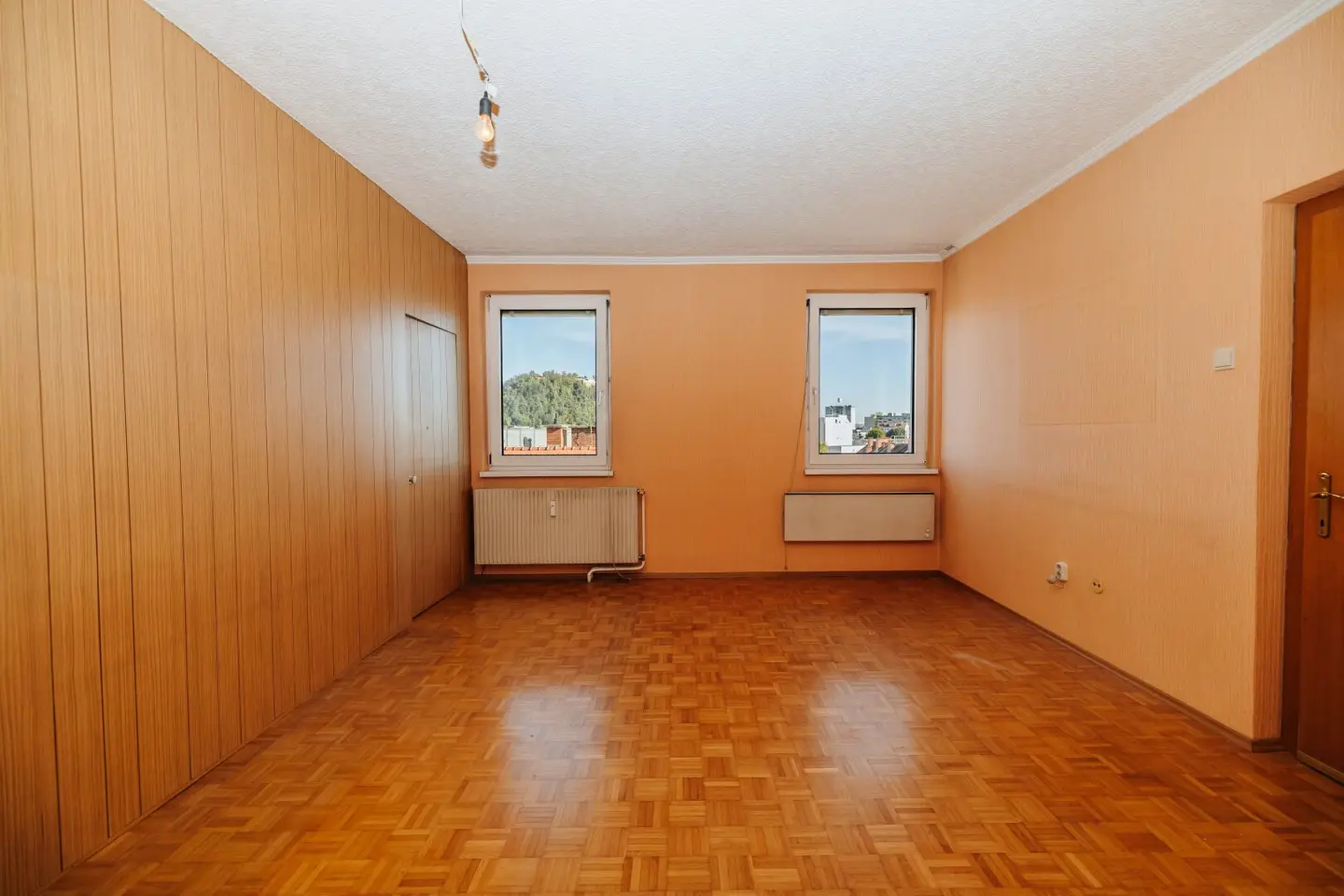 Schlossberg view I top floor I elevator I prime location near Lend I quiet living I Projekt Wohnen