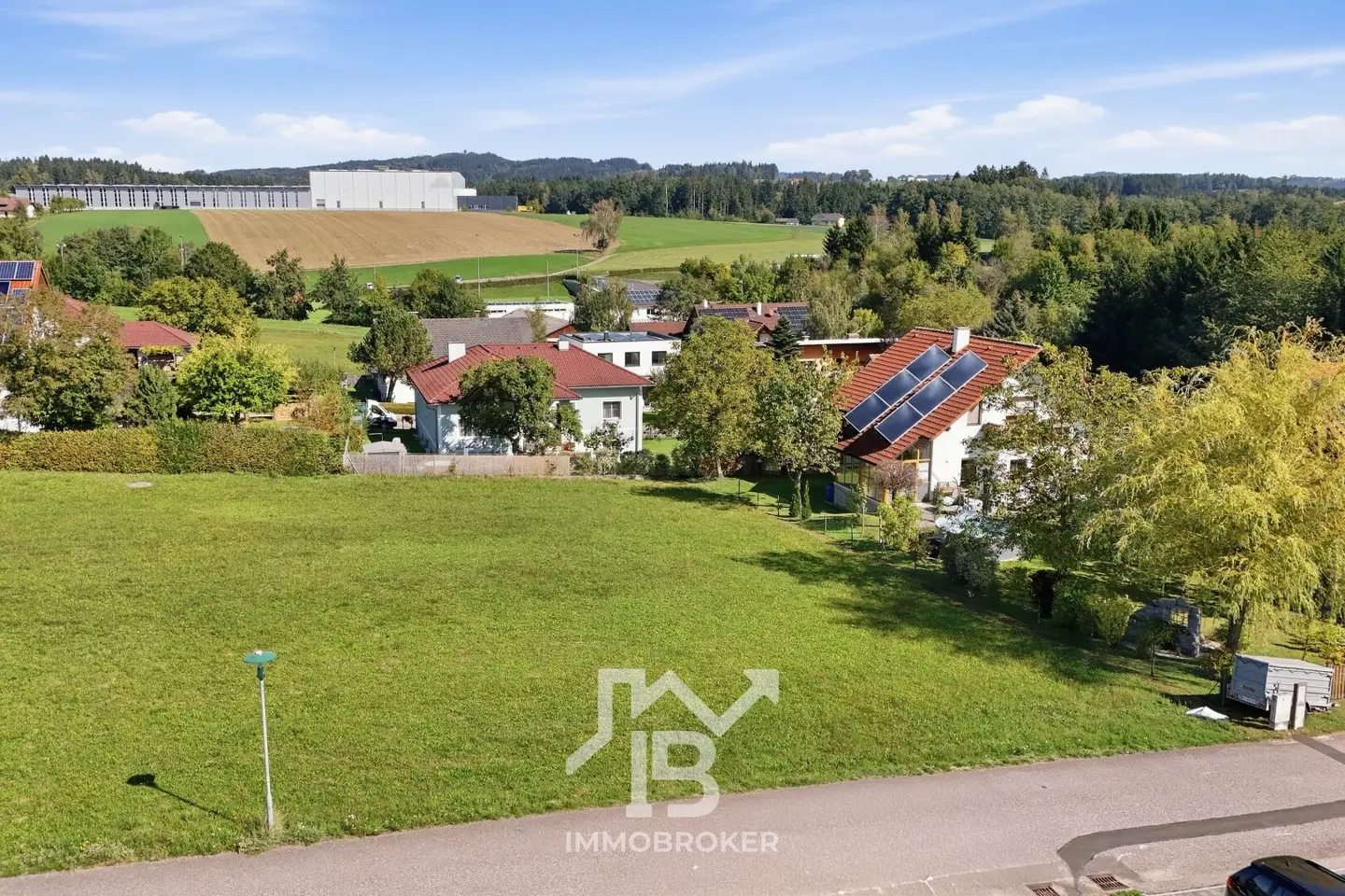 spacious building plot in Herzogsdorf