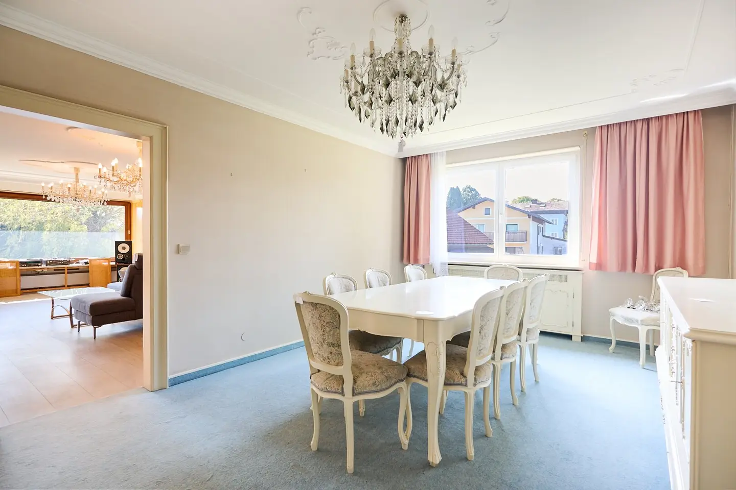 2,000 m² plot in the Salzburg surroundings – Villa with history and potential