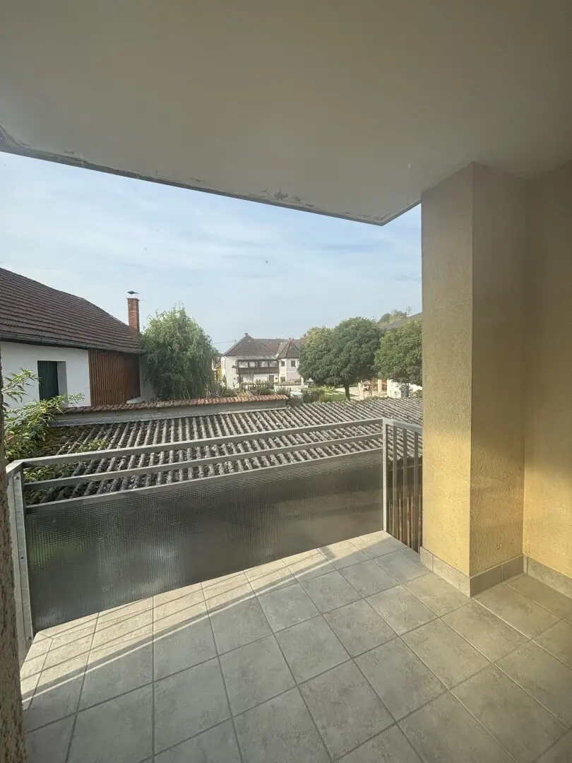 2 ROOM APARTMENT IN SCHWERTBERG WITH BALCONY AND PARKING