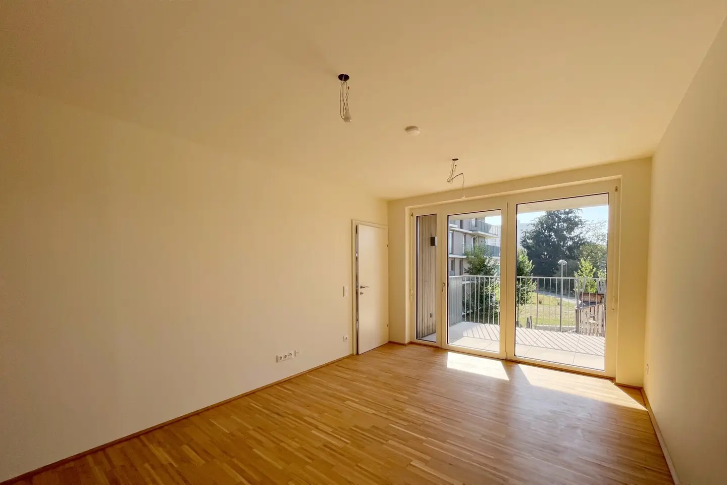 First occupancy | Modern 2-room apartment with south balcony and underground parking space in Graz-Jakomini