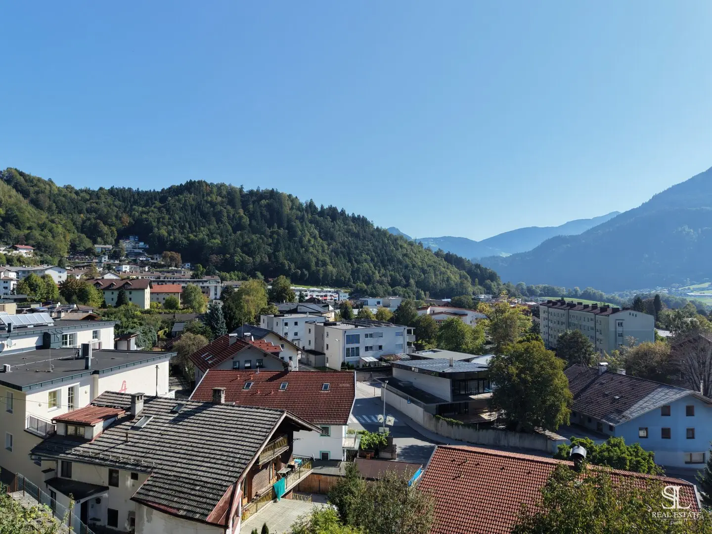 A Home with a View – Exclusive Semi-Detached House in a Beautiful View Location
