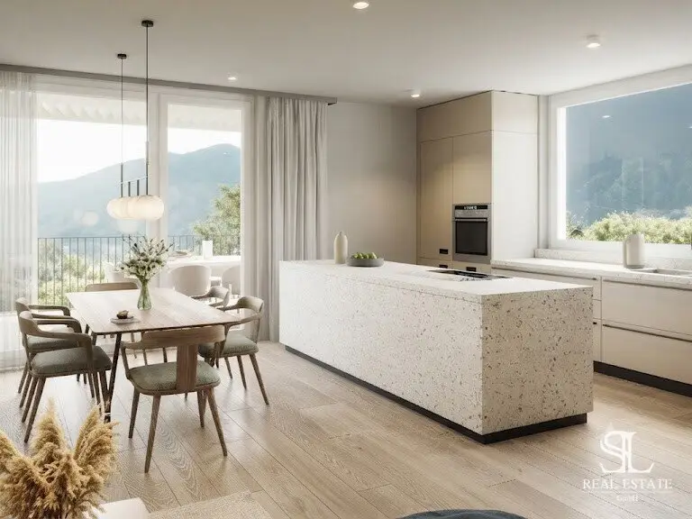 Living with a Distant View – Exclusive End-Terrace House in a Beautiful Panoramic Location